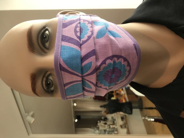 Gesichtsmaske Lila mit Bändern