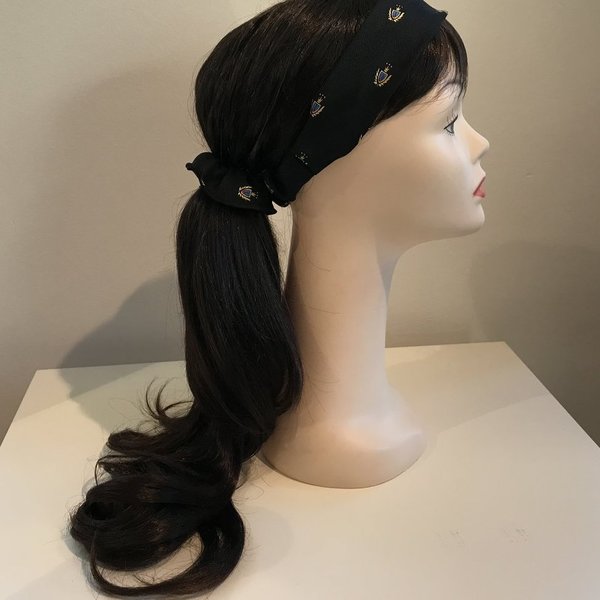 Haarband & Scrunchie aus Seide"Black Crowns"